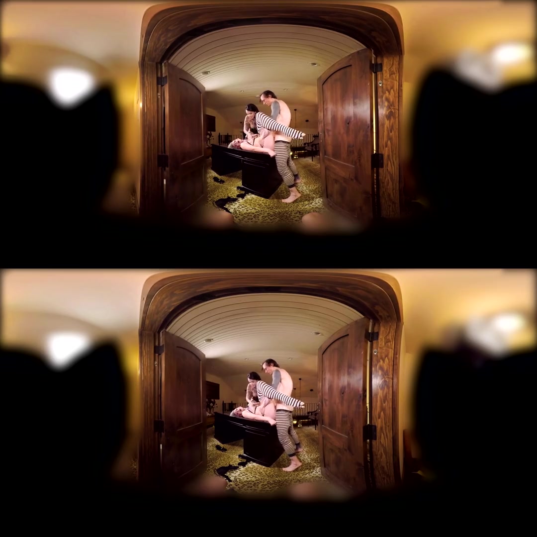 Leigh Raven & Selena Serpentina in The Prisoner: 2 - BurningAngelVR