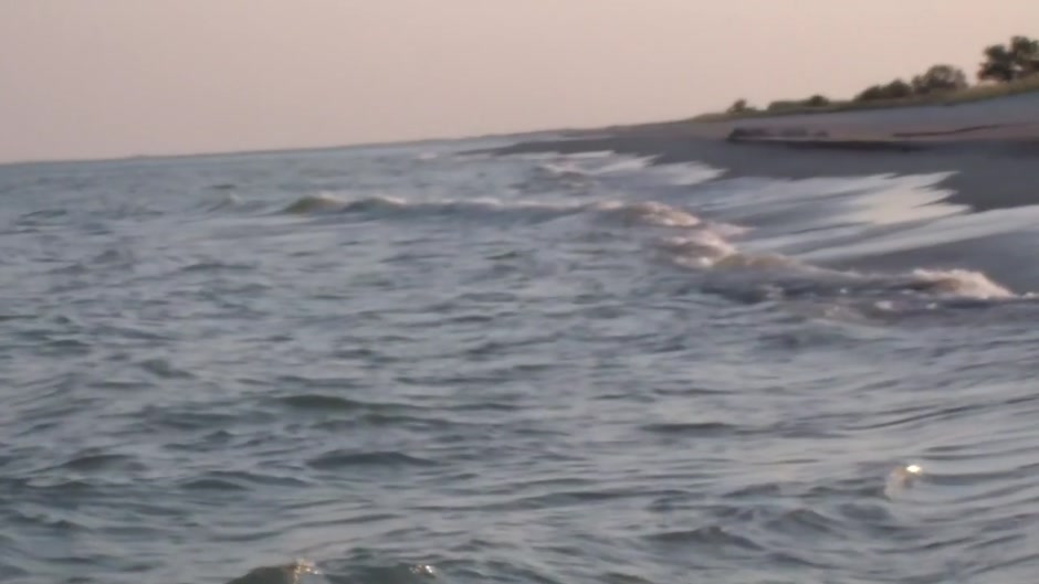Adele In Guy Fucks A Blonde Amateur Girl On A Beach