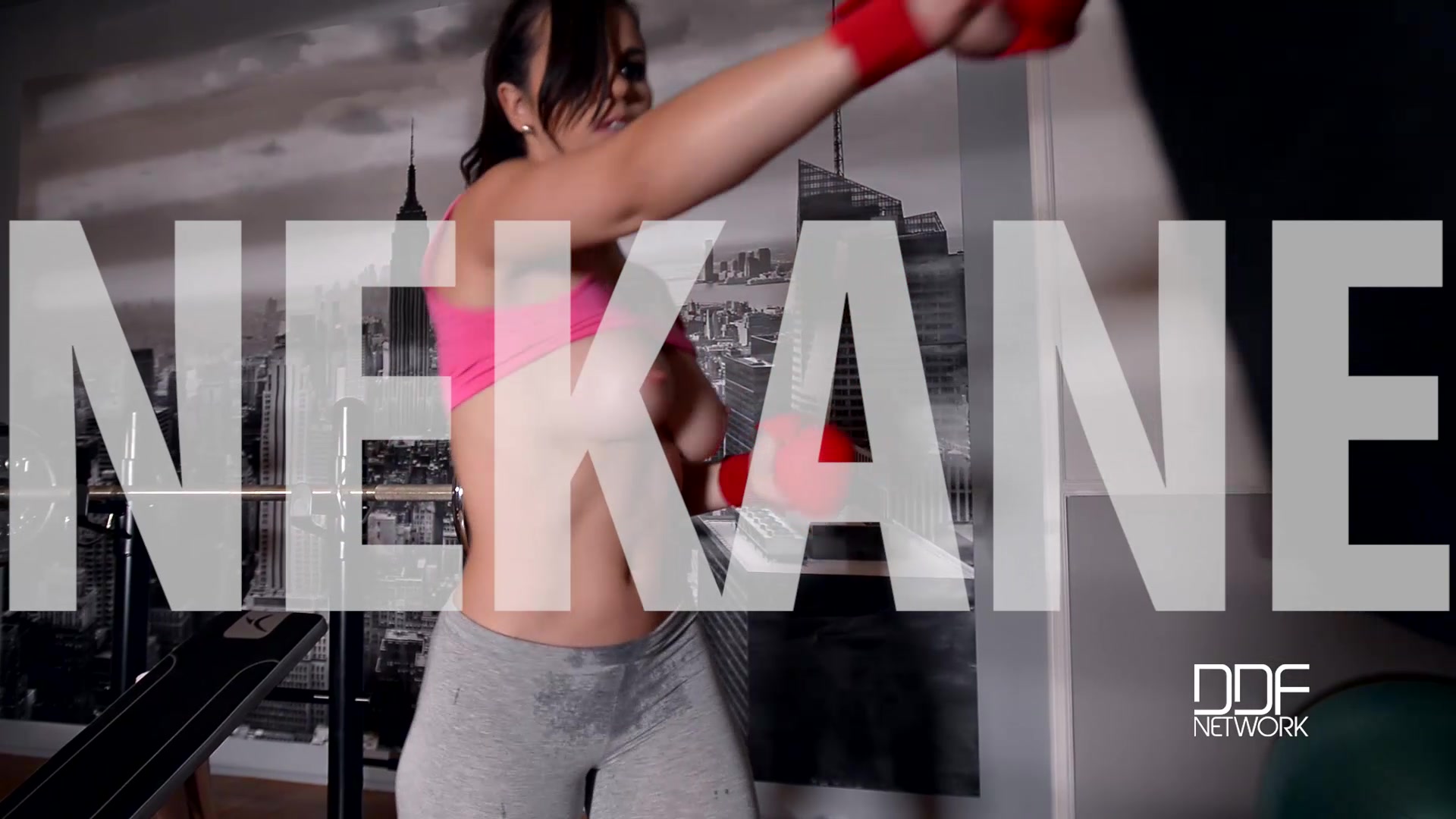 Orgasmic Gym Sesh - Full Workout Including her Pink - PornWorld