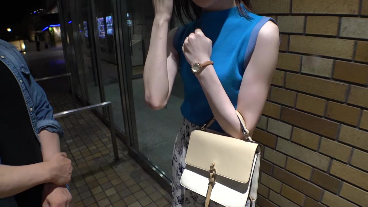 0010331_ナンパ 素人ナンパ 四つん這いなどが含まれている