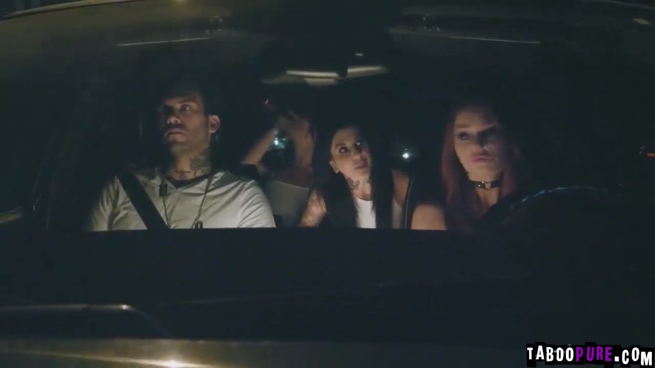 Lacy Reaches Orgasm Through Her Friends From Grave