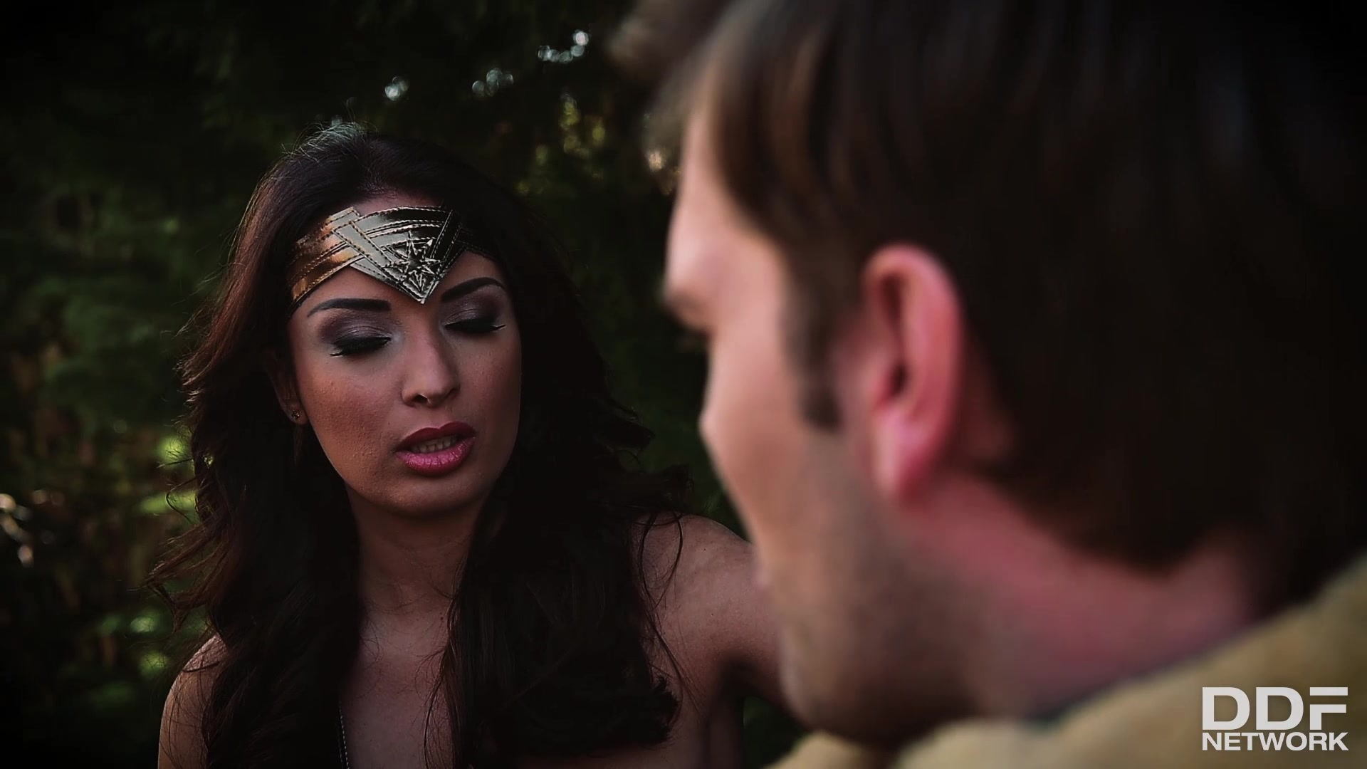Wonder Woman XXX Parody: Anal Encounter - PornWorld