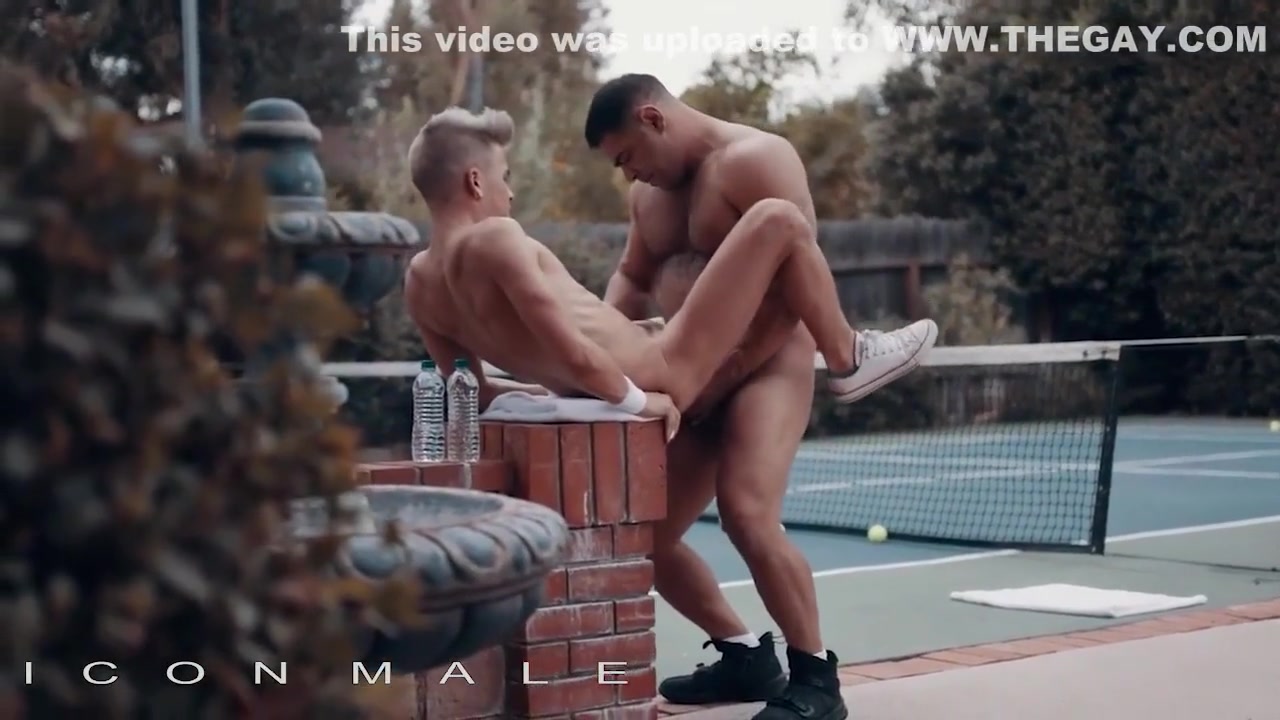 Is Bit Out Of Shape But He Drills Andy Tight Ass Well Enough - Taylor S And Draven Navarro