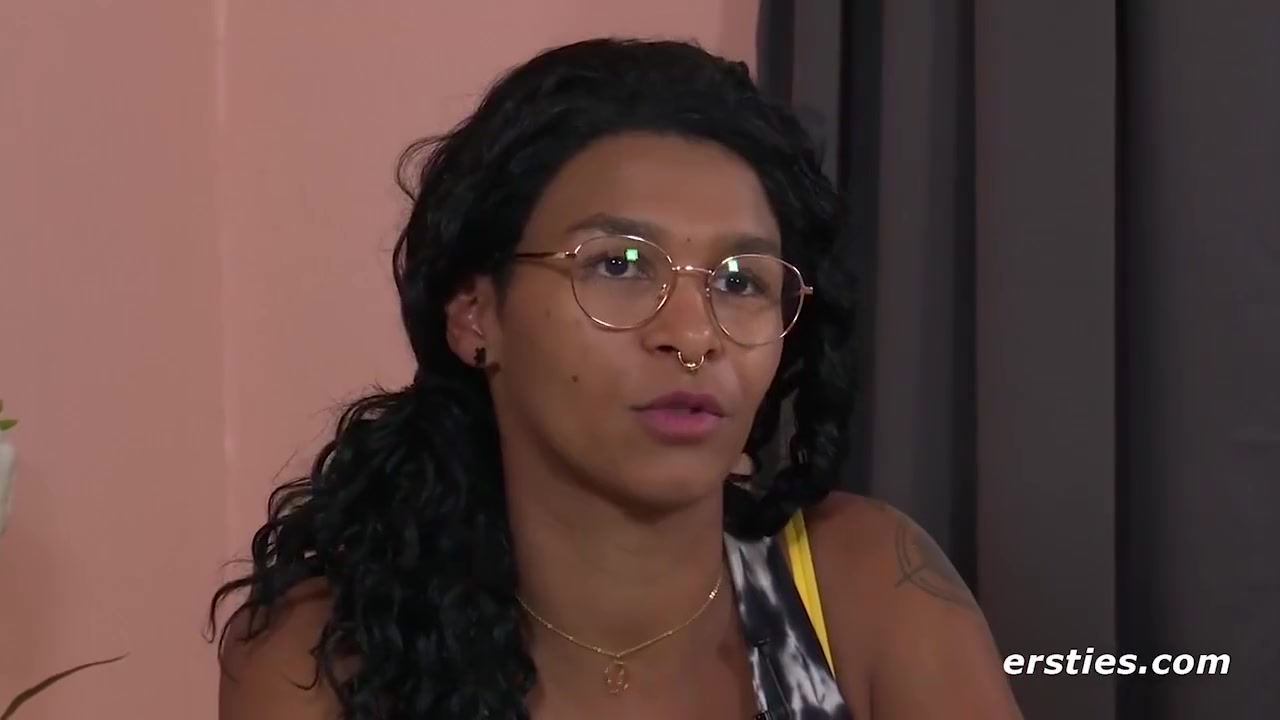 Ruth Ist Zuruck Und Masturbiert Mit Ihren Lieblingstoys