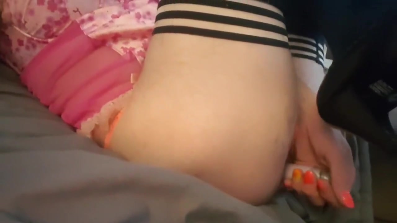 Sexy crossdresser fucked with a vibrater