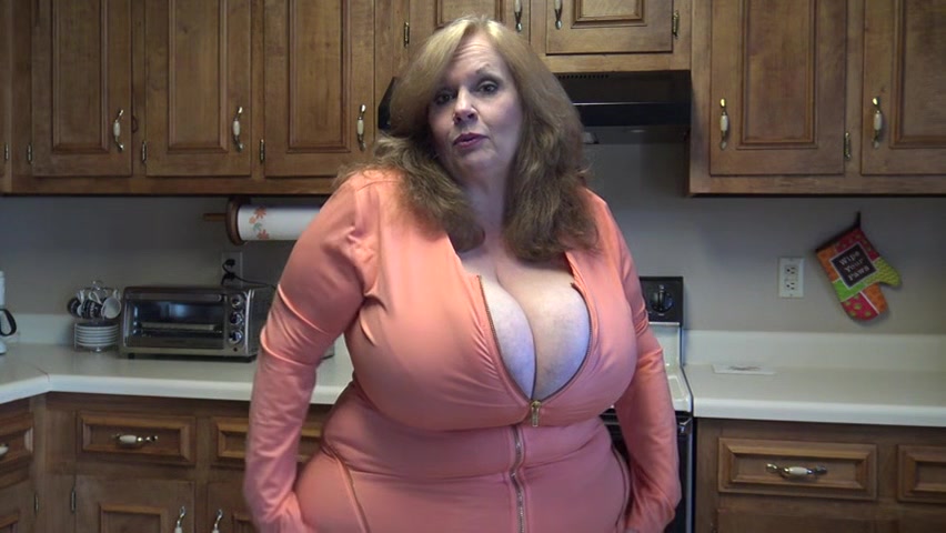 Suzie 44K Says No One Compares