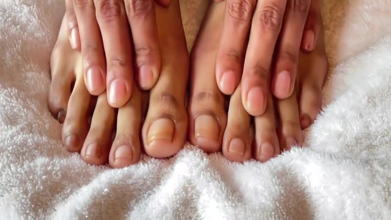 Clear Nails Fetish 8 Min - Viva Athena