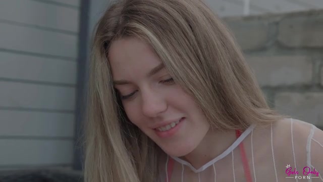 Taking Pictures And My Body - S7:E10 - Nubilefilms