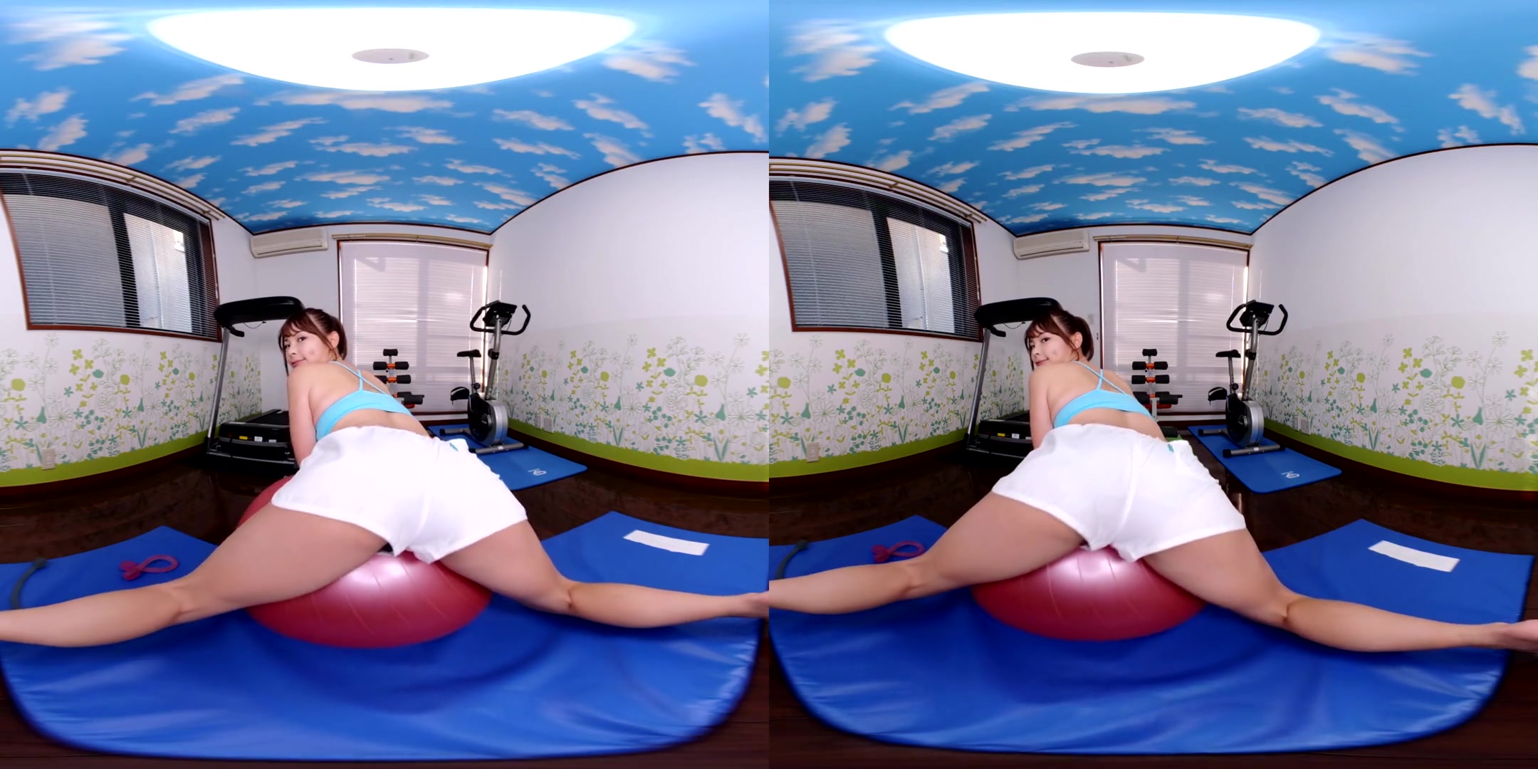 Virtual Dive: A Close-Up Lesson Touching You - Asian Workout Bikini