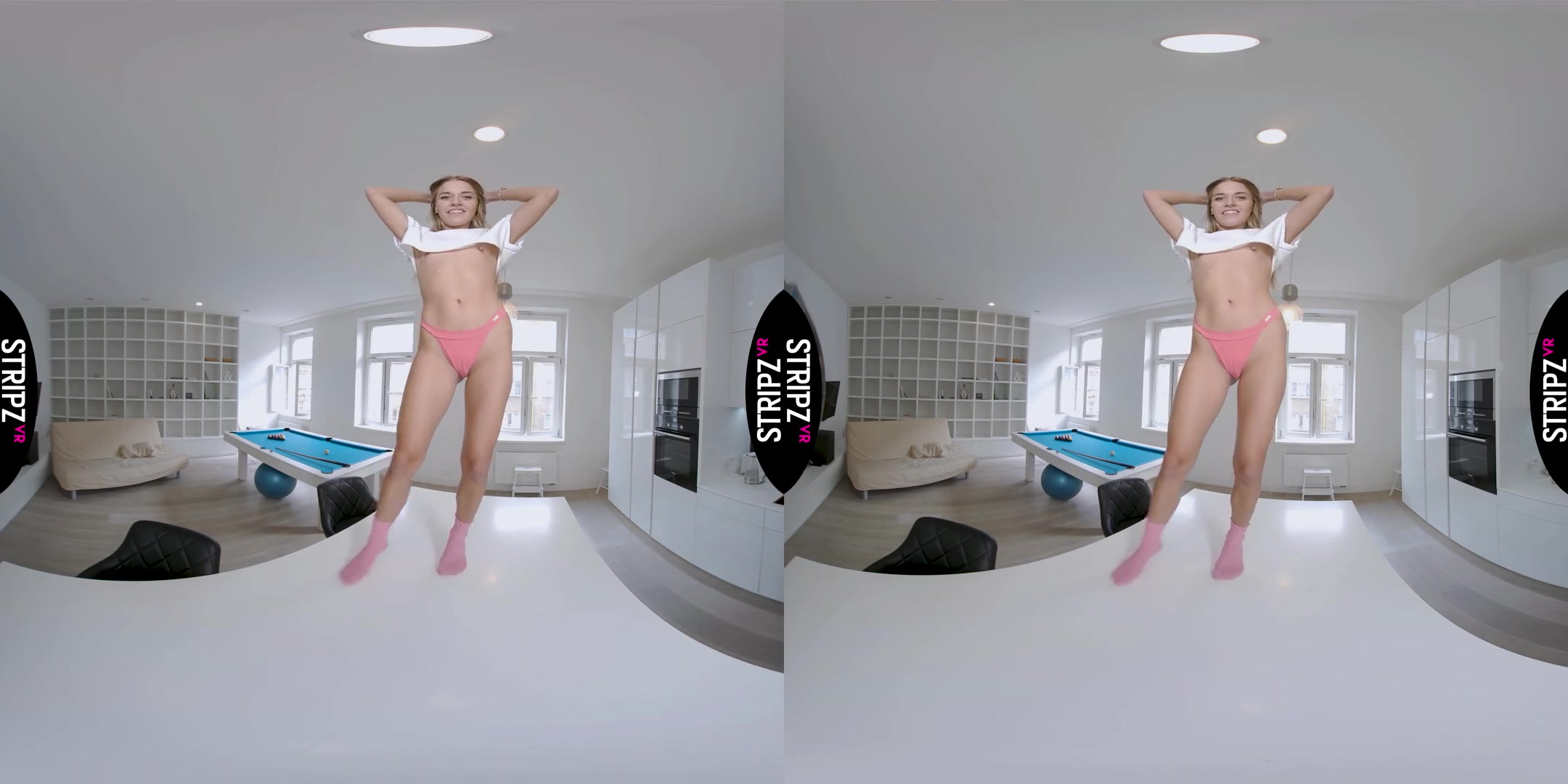 Little Groover - Sexy teen 18+ Blonde Solo Striptease