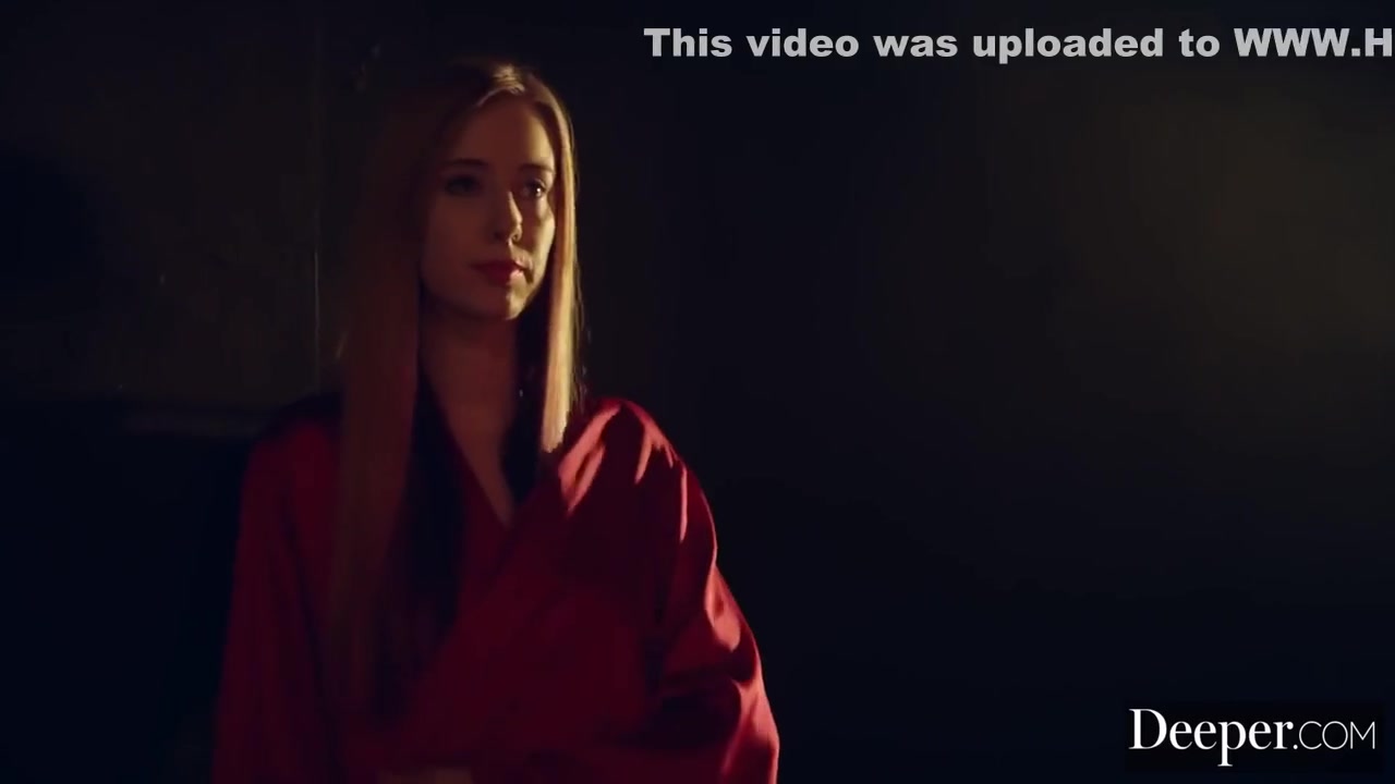Restless Babe Haley Plays A Twisted Game With Stranger