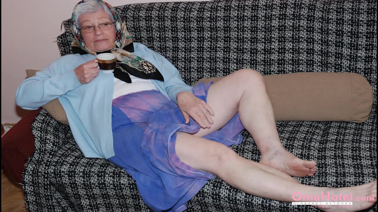 OmaHoteL Hot Grandmas in Sexy Mature Videos