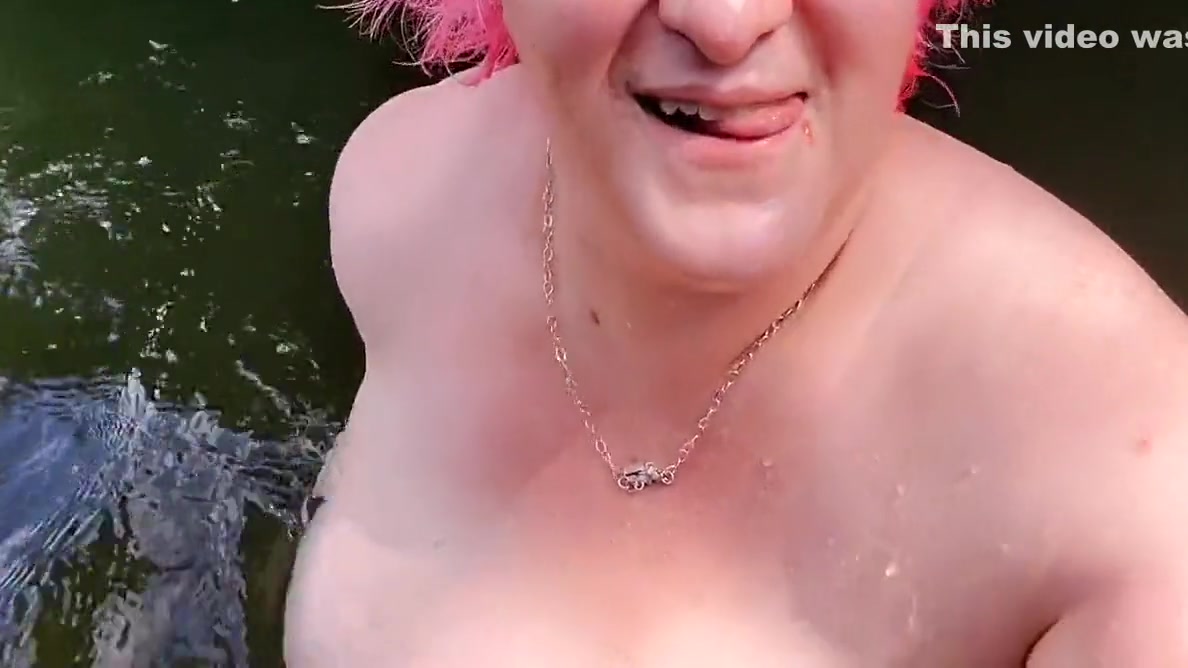 Busty Bbw Bouncy Bathing Beauty