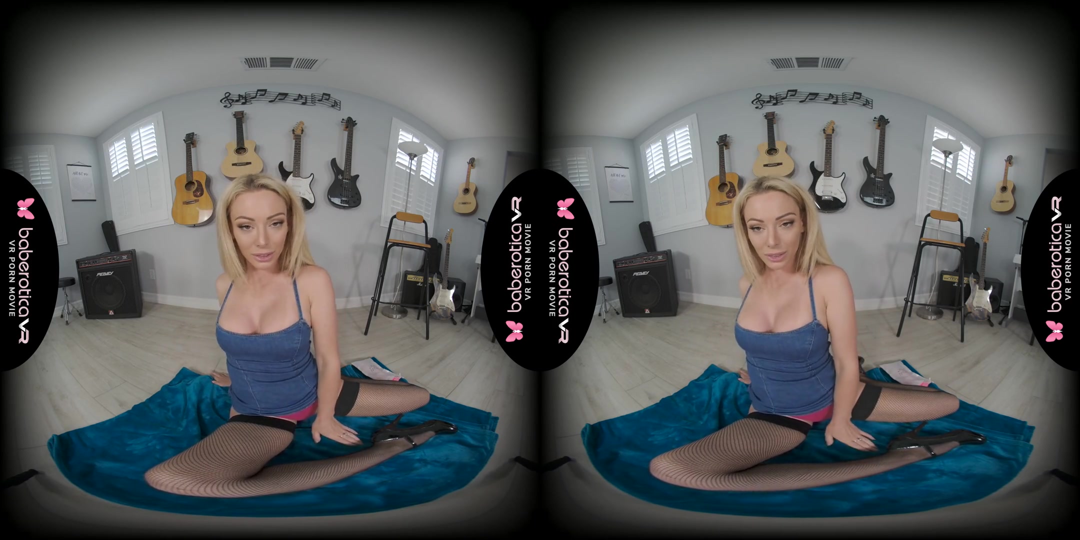 Isabelle Deltore Shows Off Her Skills With Sex Toys; Hot Blonde Babe Solo