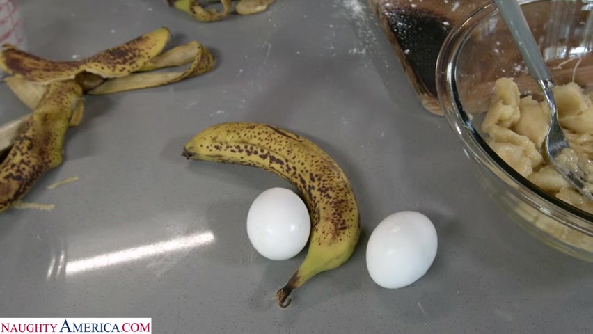 Karen Fisher needs a big banana for her banana cream pie !!