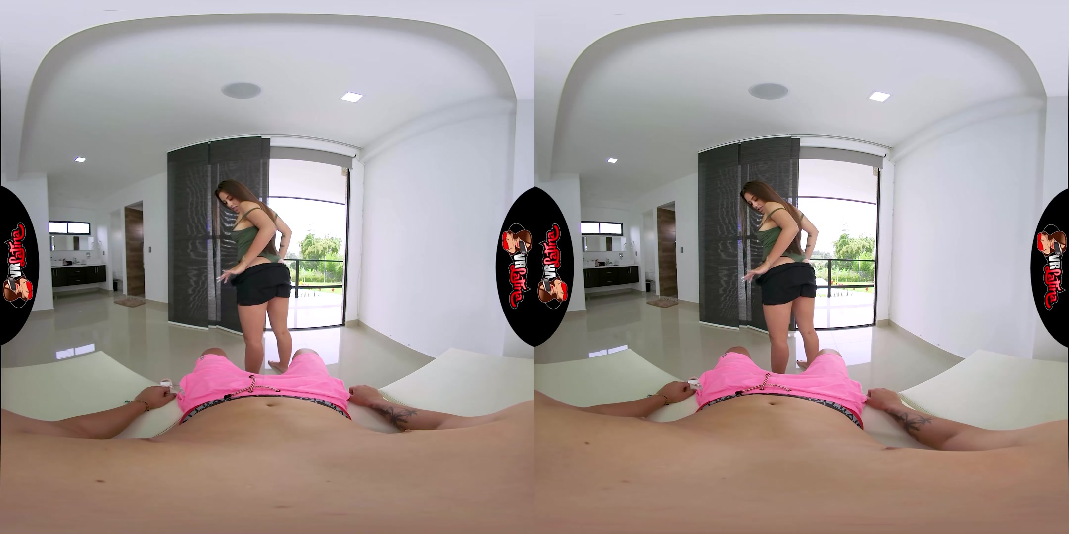 Roommate Rumble - VRLatina