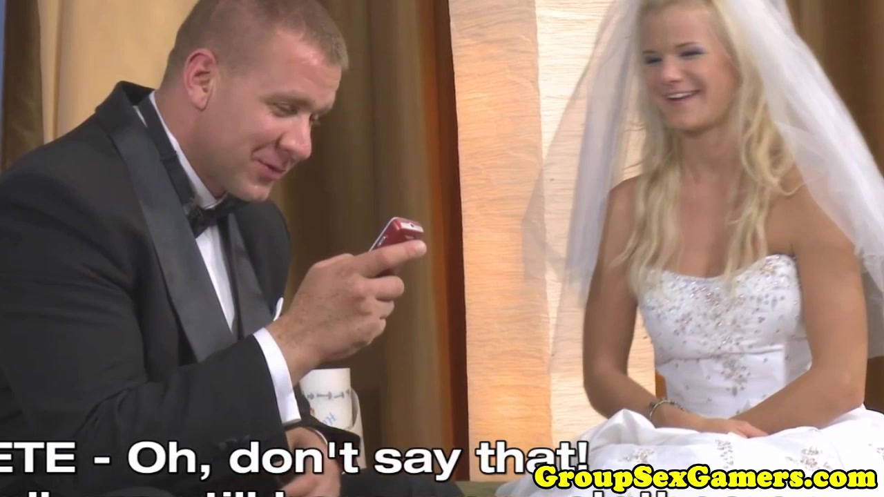 Wedding dress bride pussylicked playing game