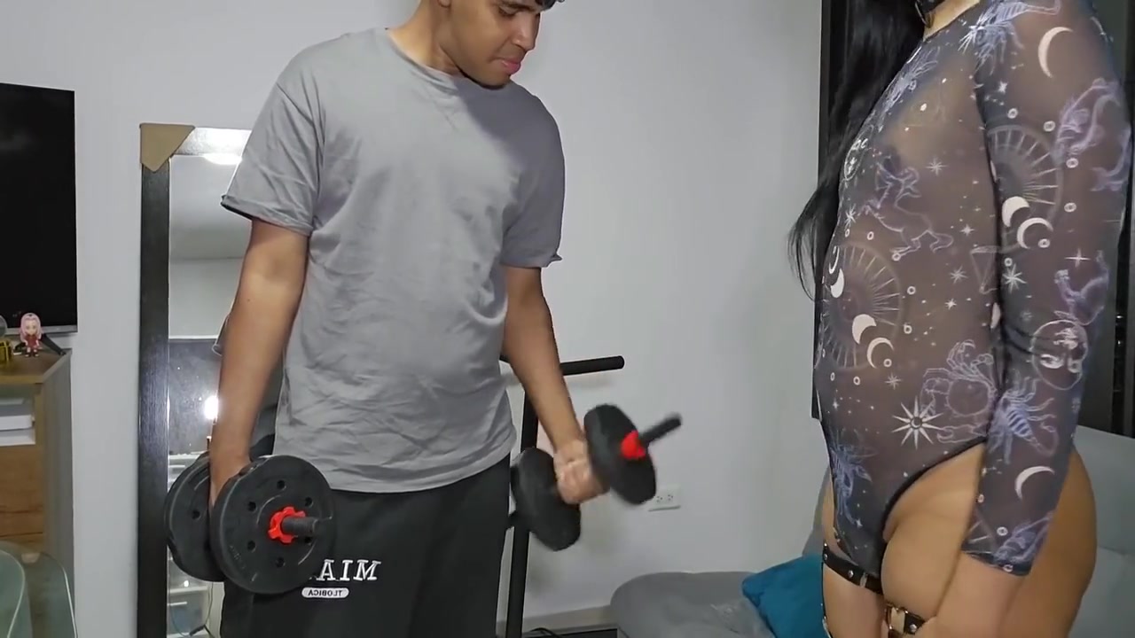 My Personal Trainer Fucks Mouth And Leaves My Face Pregnant