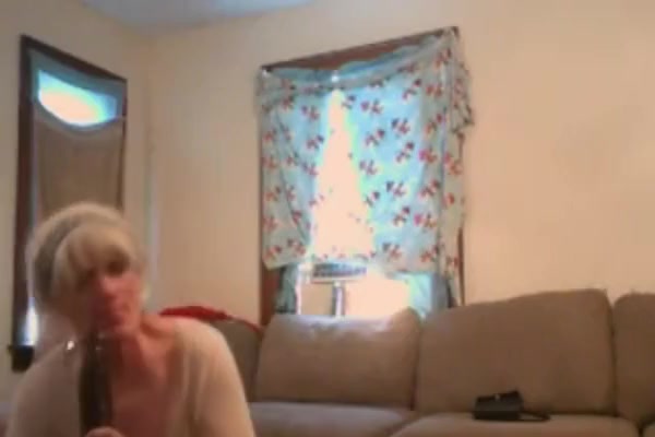 LITTLE WHITE SISSY FAGGOT SLUT FOR BBC