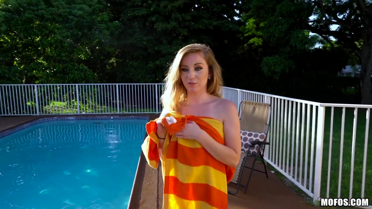 Daisy Chainz in student 18+'s Wet Pussy Gets Plowed - PervsOnPatrol