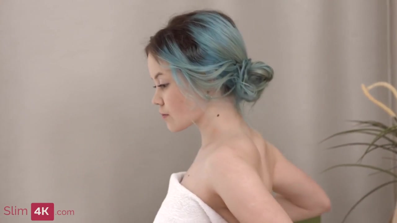Beautiful teen 18+ Gets Fucked After Massage
