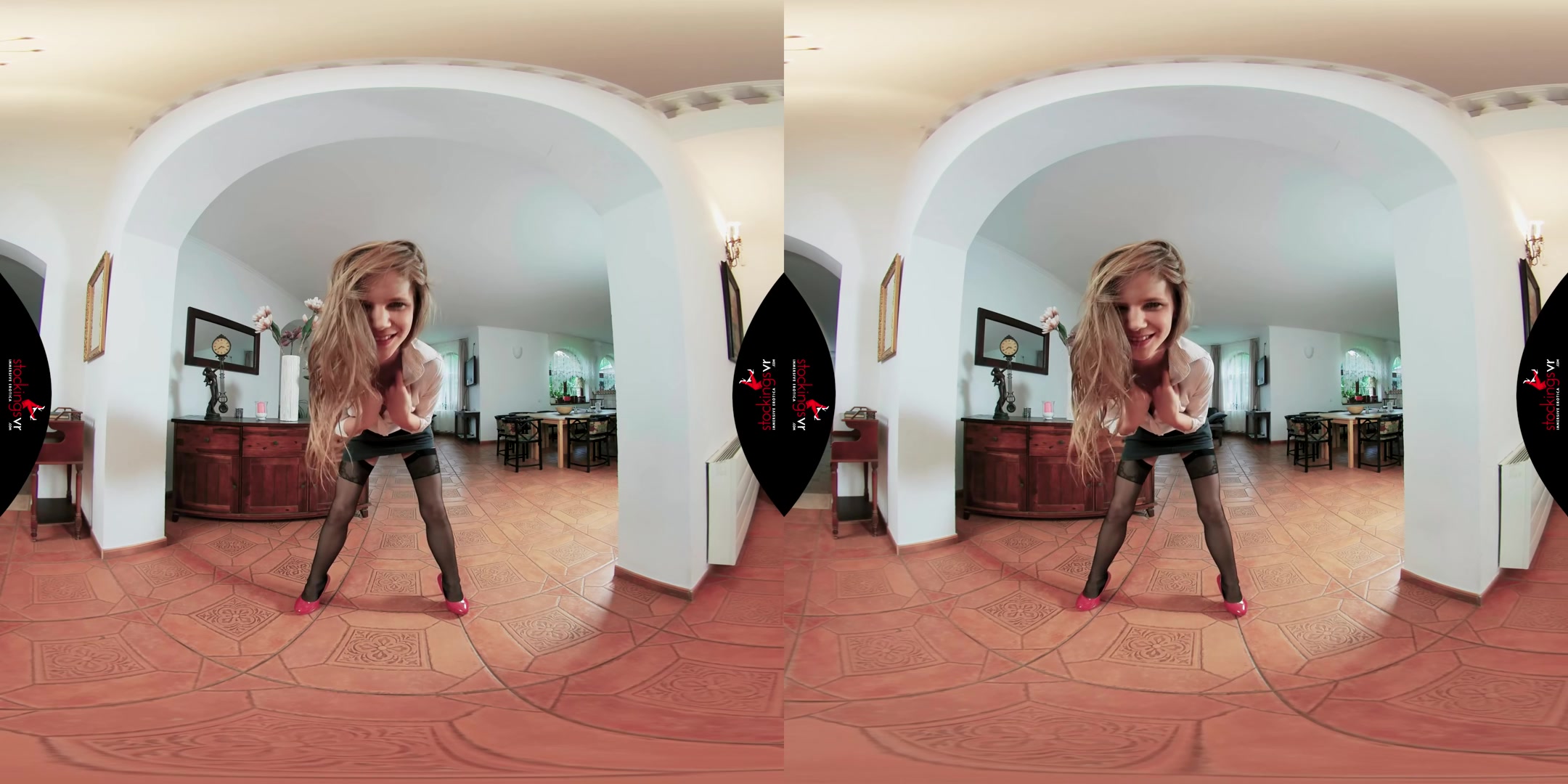Exhibitionist! - StockingsVR