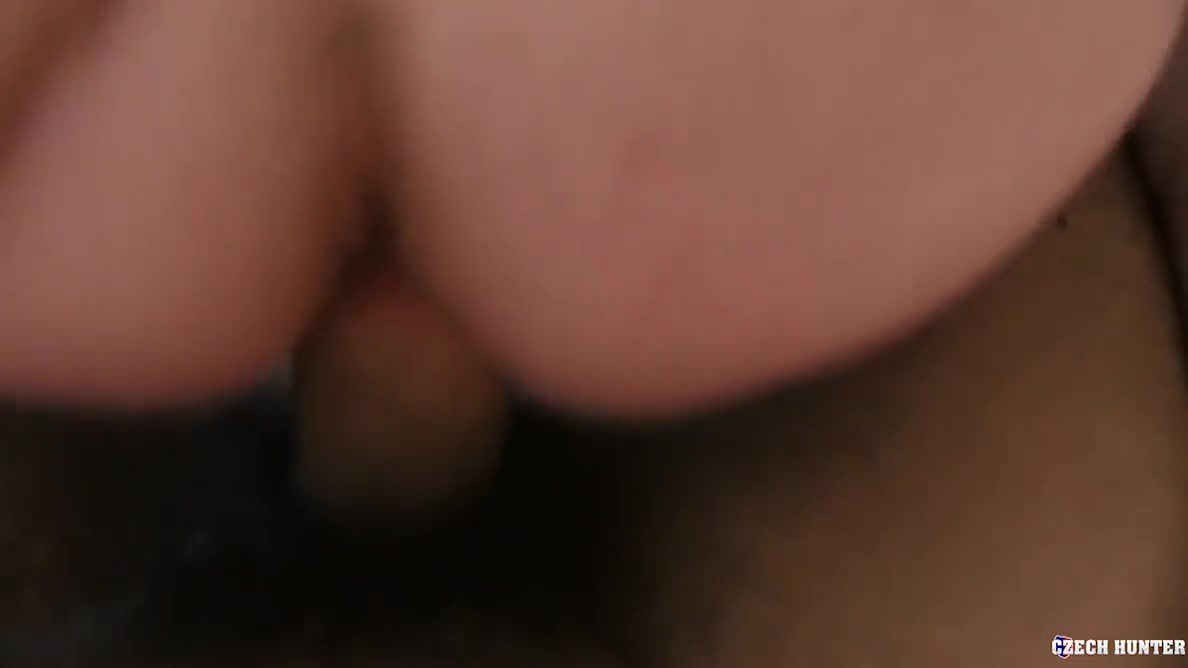 Desperate Guy Loses His Keys But Luckily He Meets A Man Who Offers A Ride In Exchange With His Tight Ass