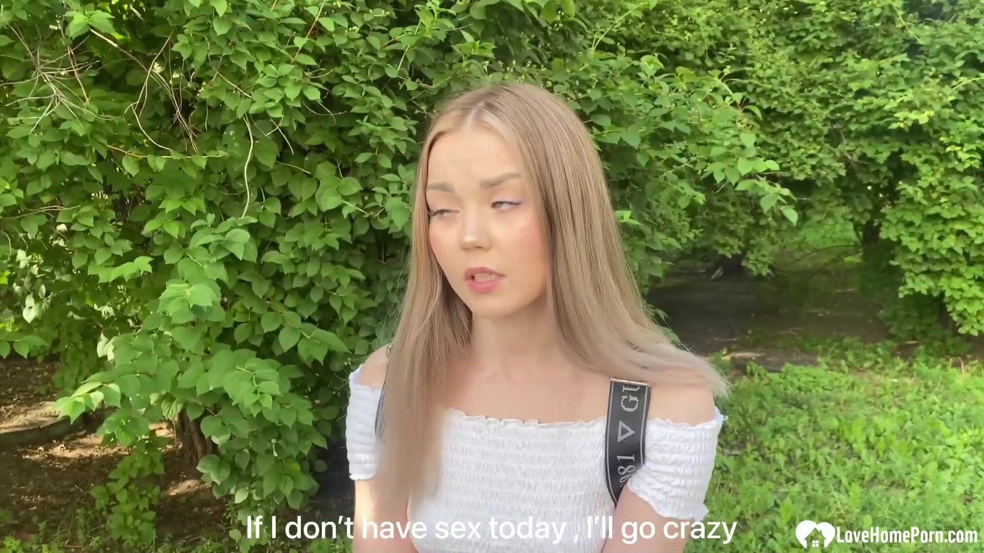 Beautiful blonde gets picked up and fucked