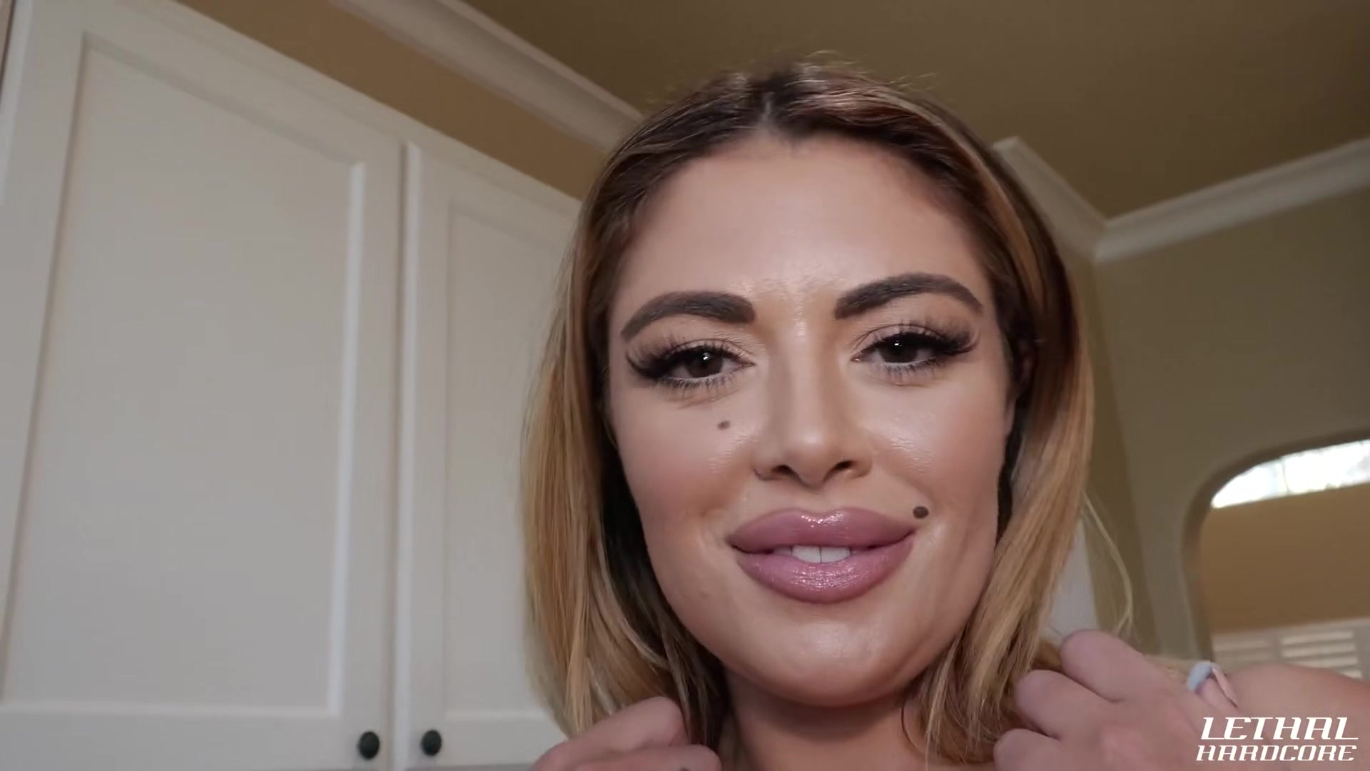 Busty Latina Vivianne Desilva Craves Cock