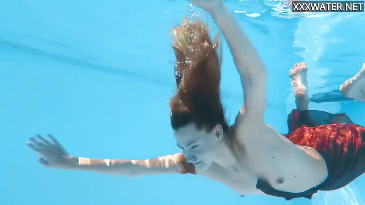 Petite teen 18+ Endures The Free Naked Swimming - Ivi Rein