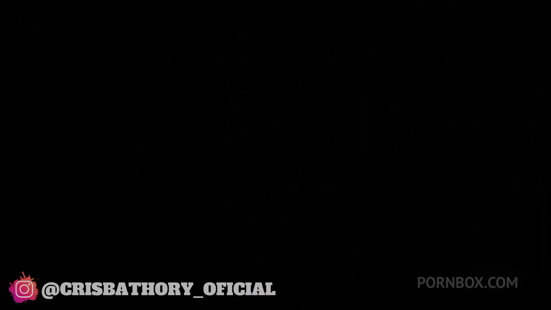 Cris Bathory foi dar o cu, mas o rapaz parece que ficou com do. Quase parei pra ensinar como e que faz. - PissVids