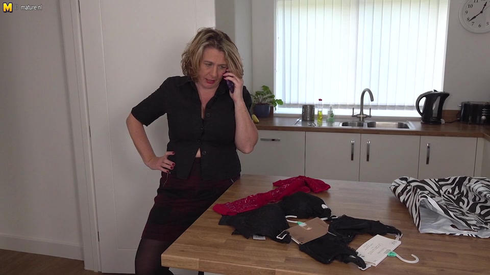 Horny Mature Camilla Fuckin And Sucking Her Date - MatureNL
