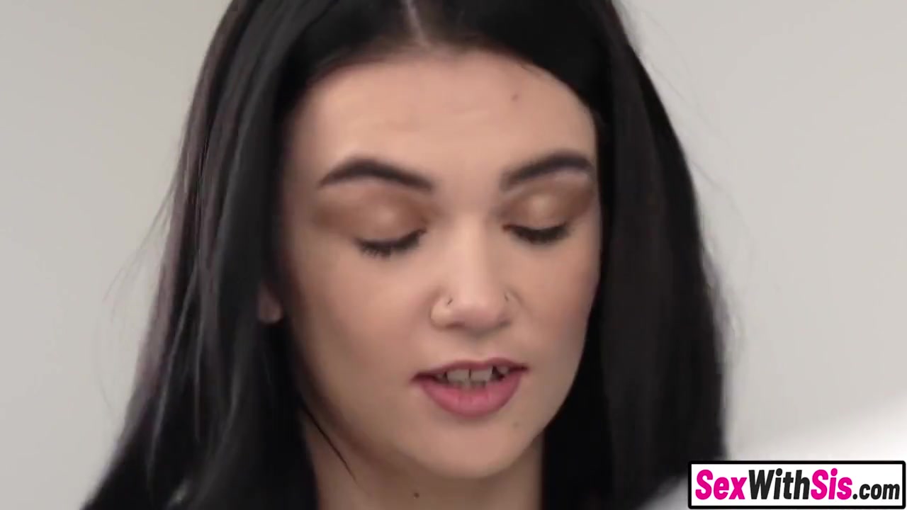 Petite Teen 18+ Stepsis Lets Stepbro Smash