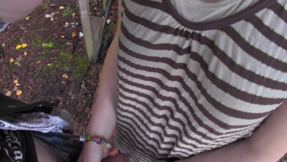 Evelina in guy fucks a chick with great amateur tits