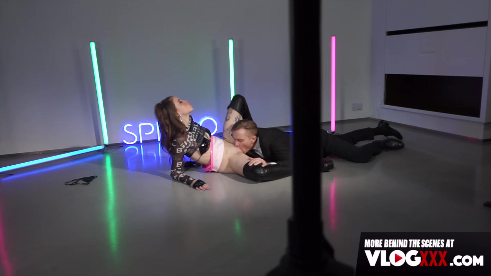 Eden Ivy Captivates The Camera With Her Tattooed Body