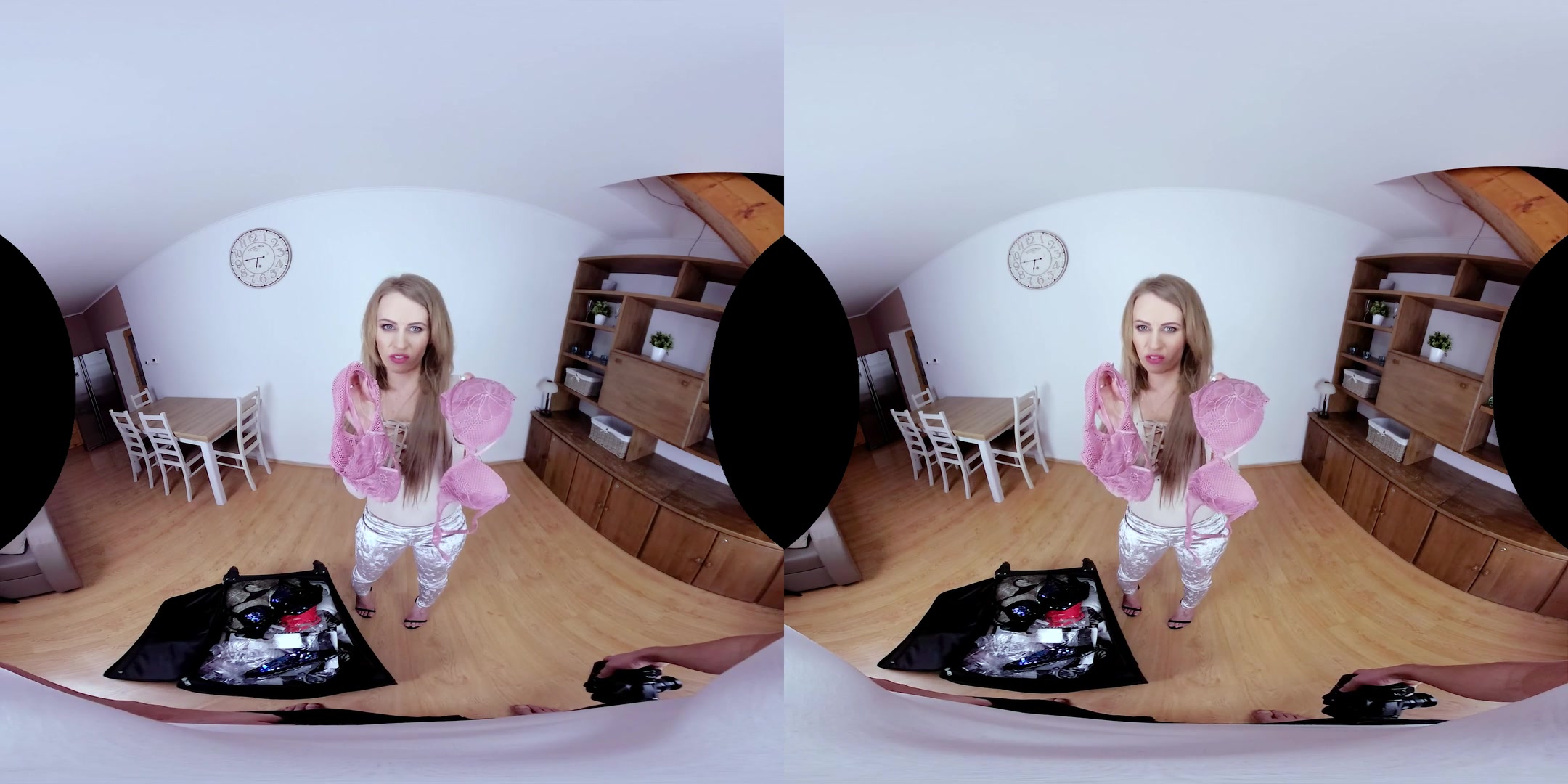 CzechVR 198 Horny for Pictures