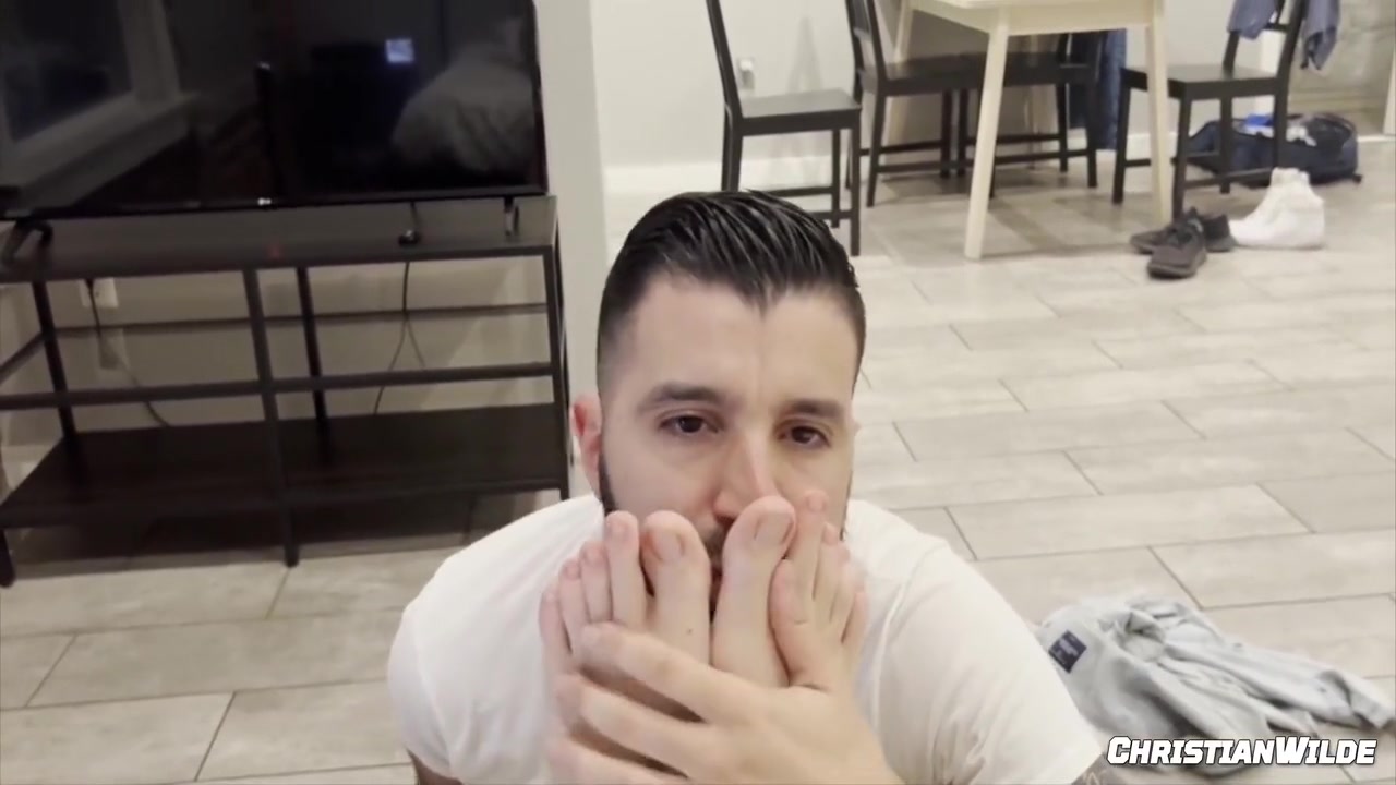 Eagerly Licks And Worships Every Inch Of Christian Wildes Feet