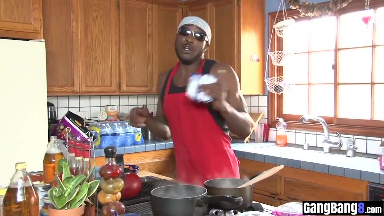 Black Guys Taught Milf Babe How To Make Things Harder