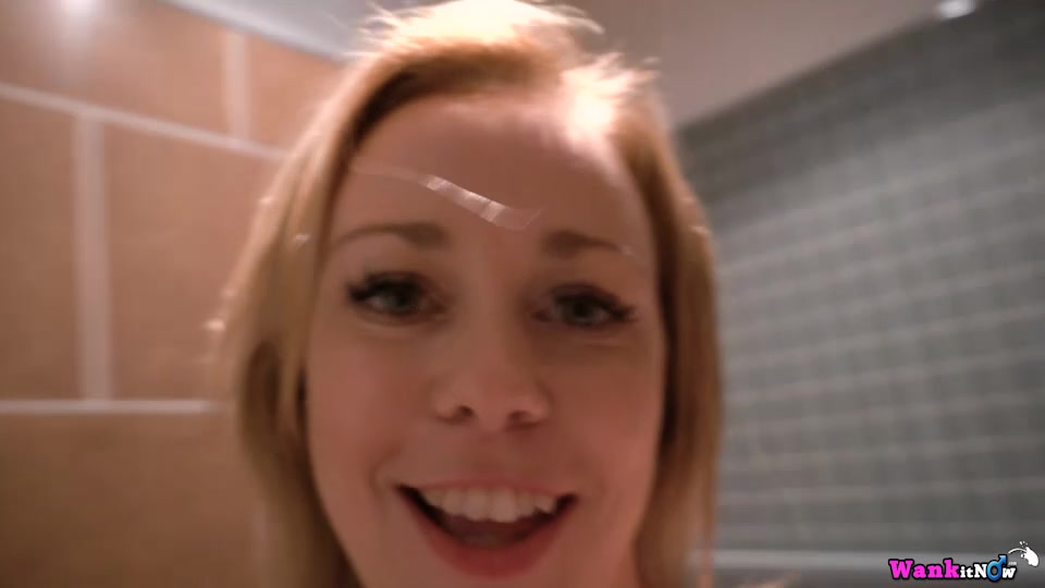 Lucy Lauren - Public Nudity - Sexy Videos - WankitNow