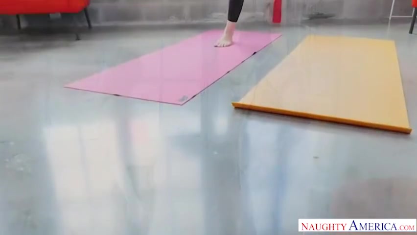 Hazel Eyes - Naughty Yoga Teacher Gets Down With A Bbc In Her Mouth