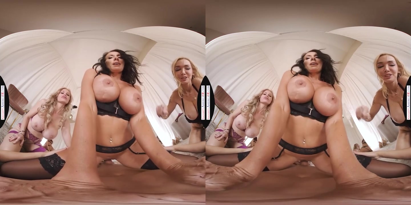 Casca Akashova, Devon & Reagan Foxx Fuck In The Famous Dressing Room
