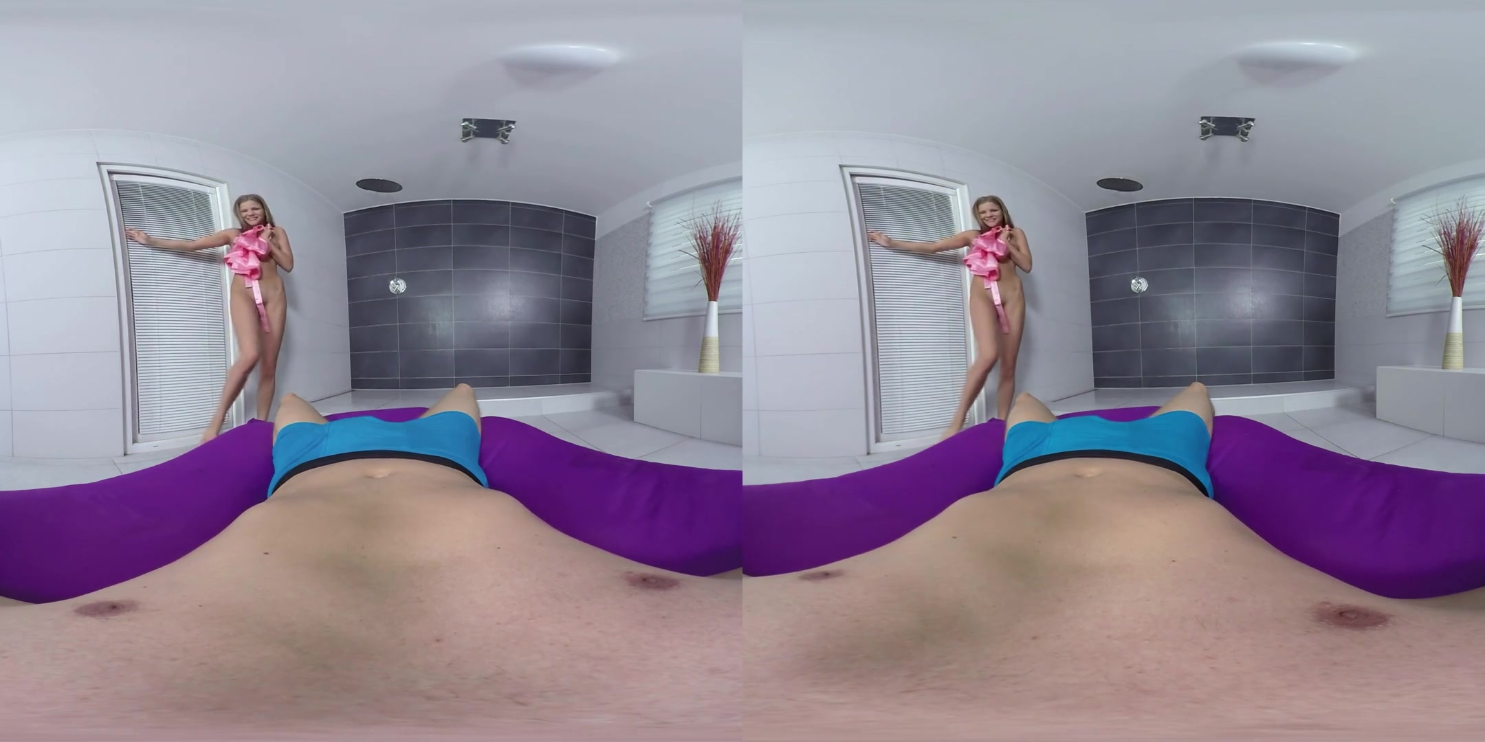 Sara Kay in Twisted Shower Game - TmwVRNet