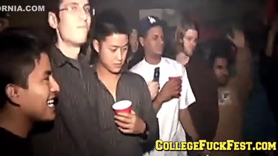 College Girl Gets Her Pussy Fucked Hard At The Party 6 Min With Mardi Gras