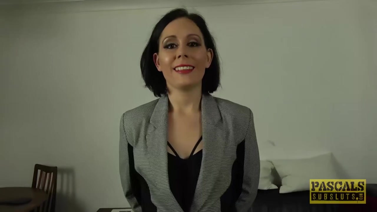 PASCALSSUBSLUTS - Classy UK MILF Belle OHara submits to dom
