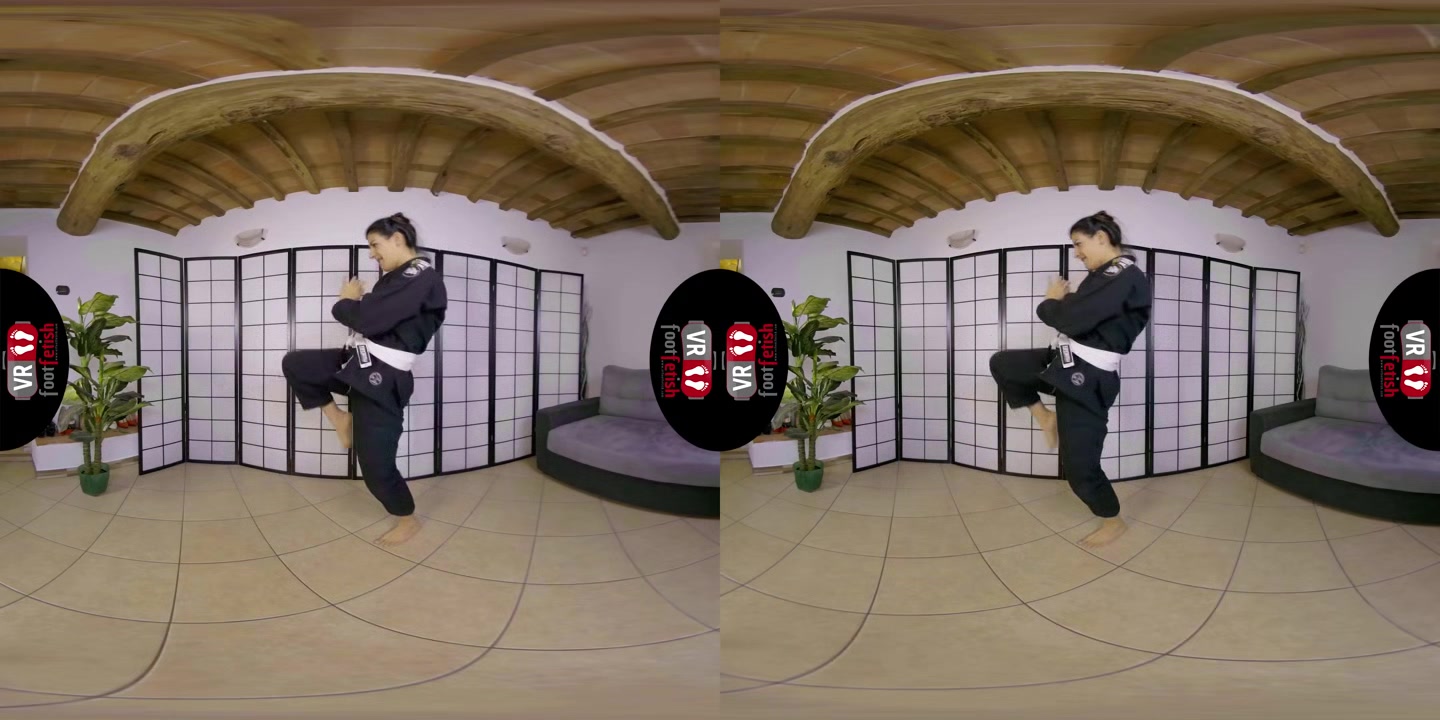 Karate Master Bianca Blance Uses Her Sexy Feet And Wrinkled Soles - VRFootFetish