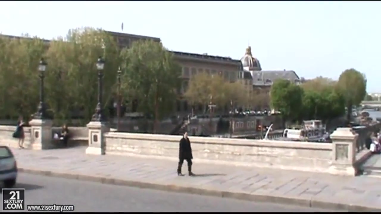 Horny Sophie Moone searching a hot and passionate gentleman in Paris