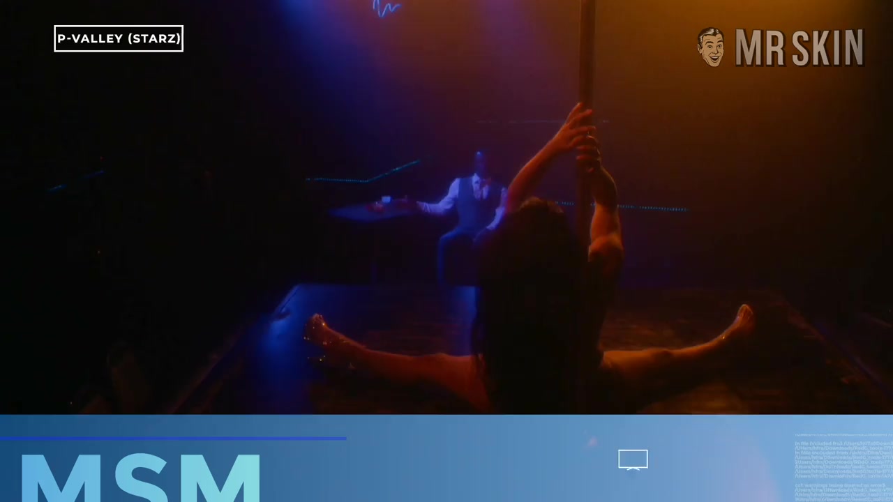 Elarica Johnson Fingers Herself and Jaime Pressly's T&A - Mr.Skin