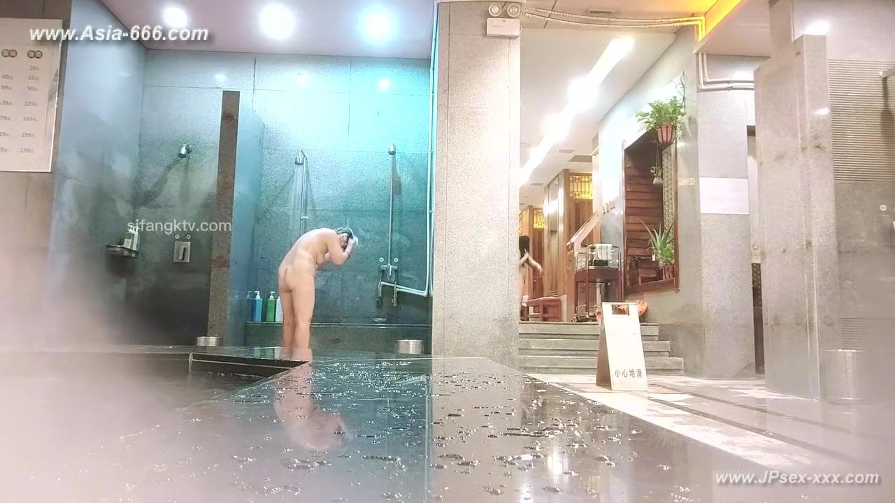 chinese public bathroom.3