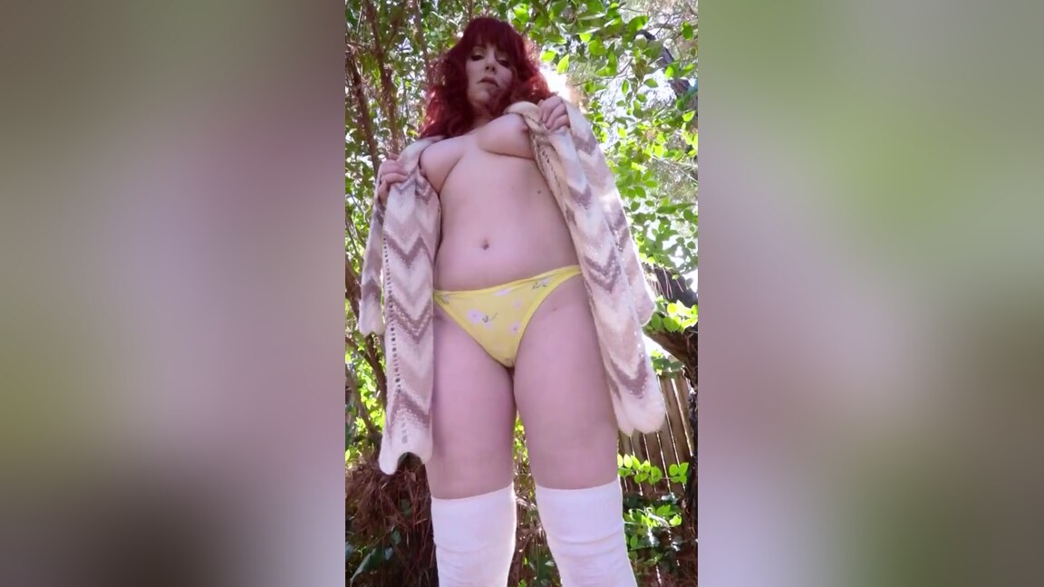 Outdoor Strip V1 - Amberspanks