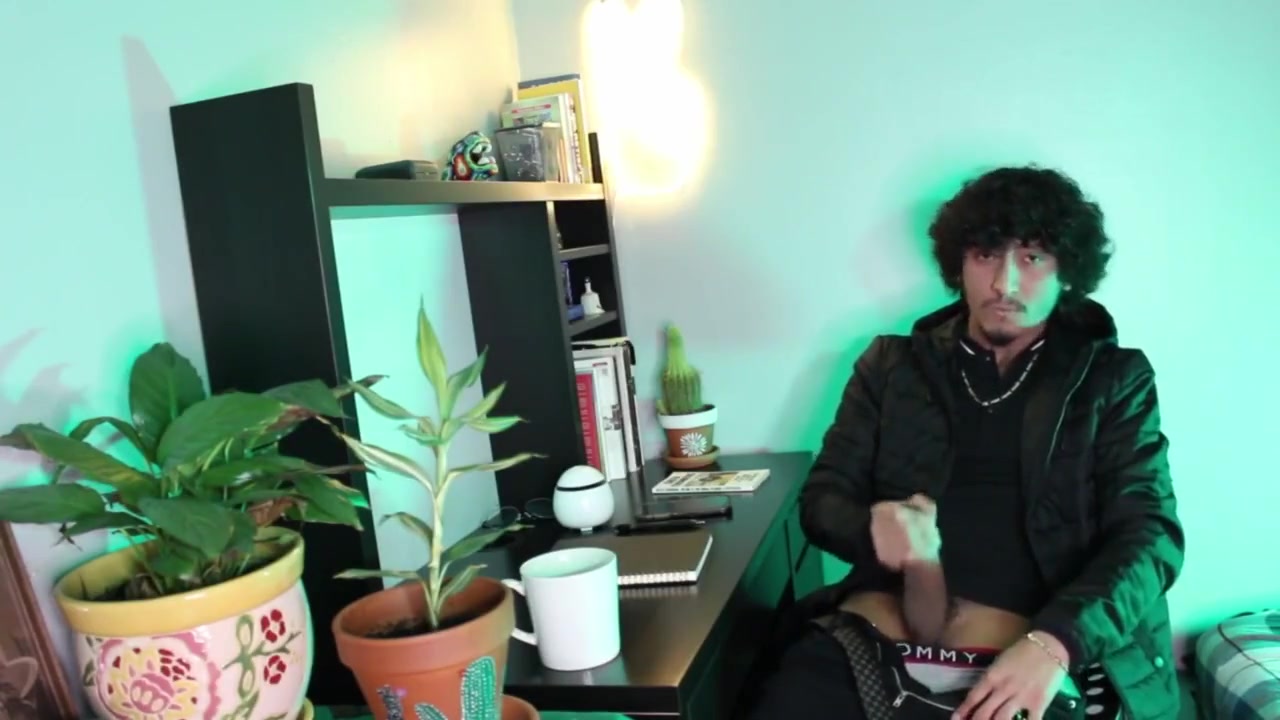 Naughty Romeo Stops Doing Homework To Jack Off